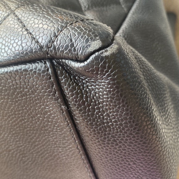 Chanel caviar grand shopping tote - Picture 11 of 17